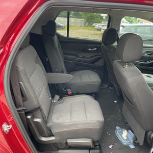 صورة مصغرة 35 لـ 2021 Chevrolet TRAVERSE LT CLOTH
