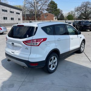 FORD ESCAPE SE - 8