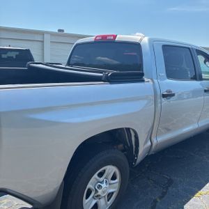 صورة 9 لـ 2016 Toyota TUNDRA SR5