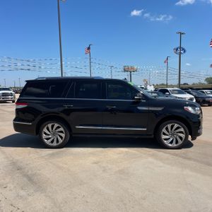 LINCOLN NAVIGATOR PREMIERE - 10