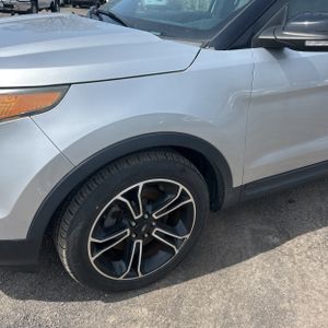 FORD EXPLORER SPORT - 2