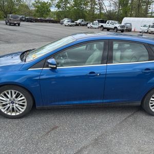 FORD FOCUS TITANIUM - 4