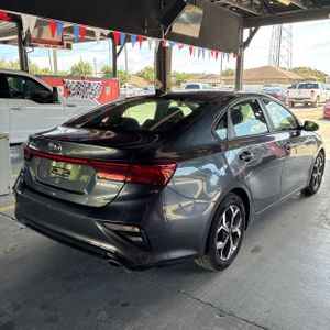 صورة 8 لـ 2019 KIA FORTE LXS