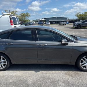 FORD FUSION SE - 9