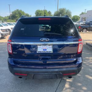FORD EXPLORER XLT - 7