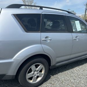 MITSUBISHI OUTLANDER ES - 9