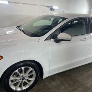 FORD FUSION SE - 2