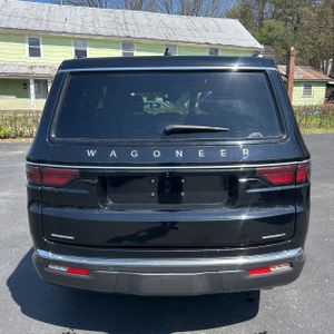 JEEP WAGONEER SERIES III - 7