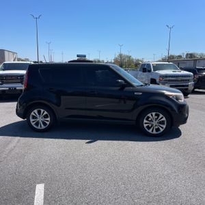 KIA SOUL + - 10