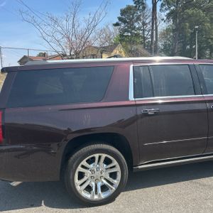 CHEVROLET SUBURBAN PREMIER - 9