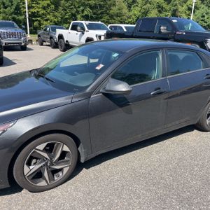 2023 Hyundai ELANTRA SEL 照片 2