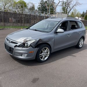 HYUNDAI ELANTRA TOURING SE - 1