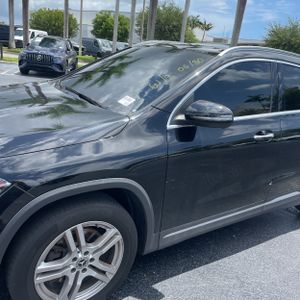 2022 Mercedes-BENZ GLA 照片 2