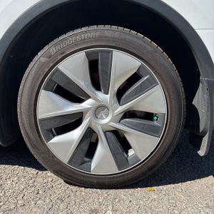 2022 Tesla MODEL Y LONG RANGE 缩略图 18