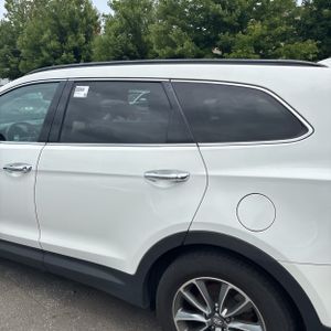صورة 6 لـ 2017 Hyundai SANTA FE SE