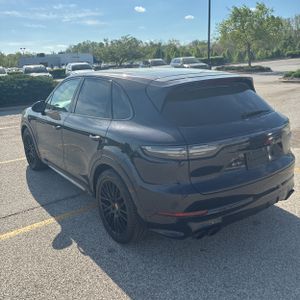 PORSCHE CAYENNE GTS - 5