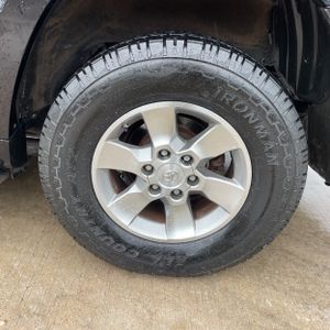 2011 Toyota 4RUNNER SR5 缩略图 18