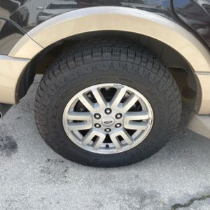 صورة 17 لـ 2012 FORD EXPEDITION XLT