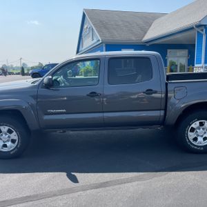 2011 Toyota TACOMA V6 photo 4