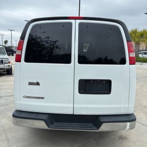 CHEVROLET EXPRESS LT 3500 - 7