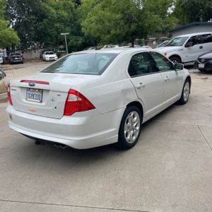 FORD FUSION SE - 8