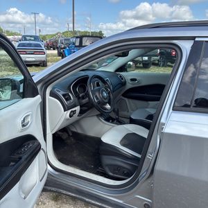 صورة مصغرة 32 لـ 2018 JEEP COMPASS LATITUDE