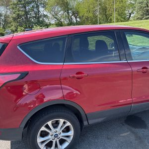 FORD ESCAPE SE - 9