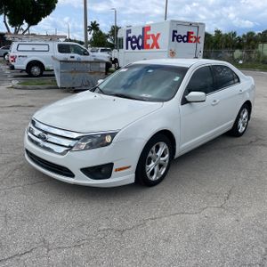 FORD FUSION SE - 1