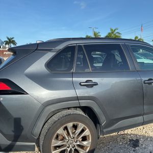2019 Toyota RAV4 XLE PREMIUM 照片 8