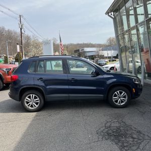 VOLKSWAGEN TIGUAN S 4MOTION - 10