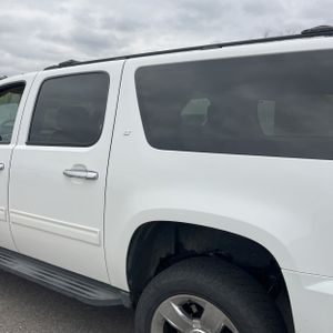 CHEVROLET SUBURBAN - 6