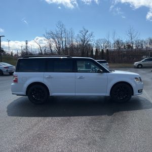 FORD FLEX SEL - 10