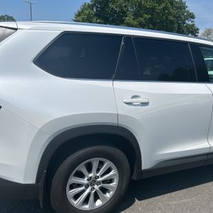 صورة 9 لـ 2024 Toyota GRAND HIGHLANDER XLE
