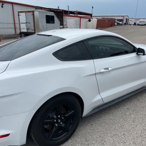 FORD MUSTANG ECOBOOST - 9