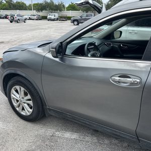 2015 Nissan ROGUE SV thumbnail 56