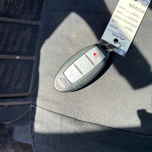 2014 Nissan PATHFINDER SV — миниатюра 52