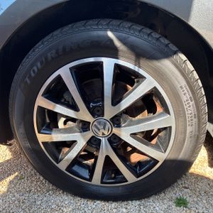 VOLKSWAGEN JETTA 1.4T SE - 10