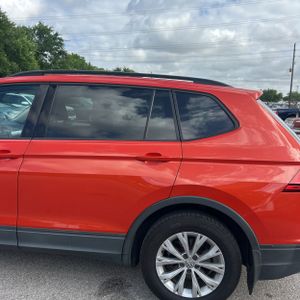 VOLKSWAGEN TIGUAN S 4MOTION - 6