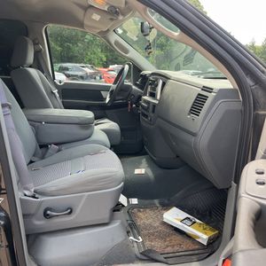 2007 Dodge RAM 1500 ST thumbnail 32