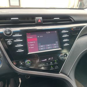 صورة مصغرة 37 لـ 2018 Toyota CAMRY HYBRID SE