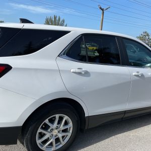 صورة 9 لـ 2022 Chevrolet EQUINOX LT