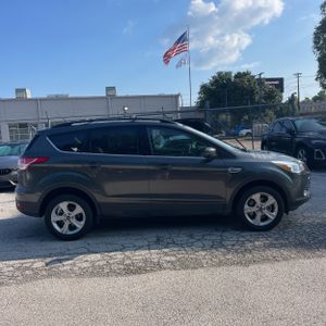 FORD ESCAPE SE - 10