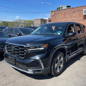 HONDA PILOT EX-L W/REAR CAPTAIN'S CHAIRS - 1