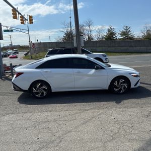 HYUNDAI ELANTRA SEL SPORT - 10