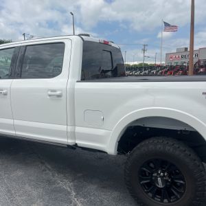 FORD F-250 SUPER DUTY LARIAT - 6