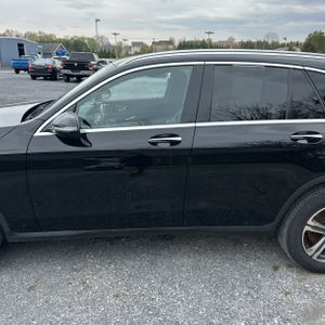 MERCEDES-BENZ GLC - 4