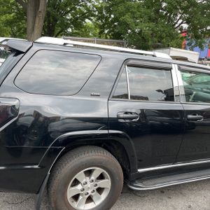 2010 Toyota 4RUNNER SR5 photo 9