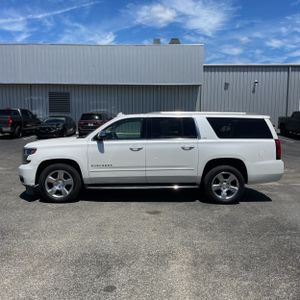 CHEVROLET SUBURBAN LTZ - 3