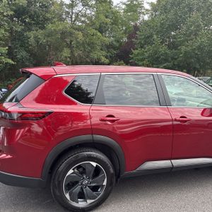 صورة 9 لـ 2025 Nissan ROGUE SV