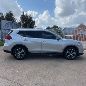 صورة 10 لـ 2017 Nissan ROGUE SL